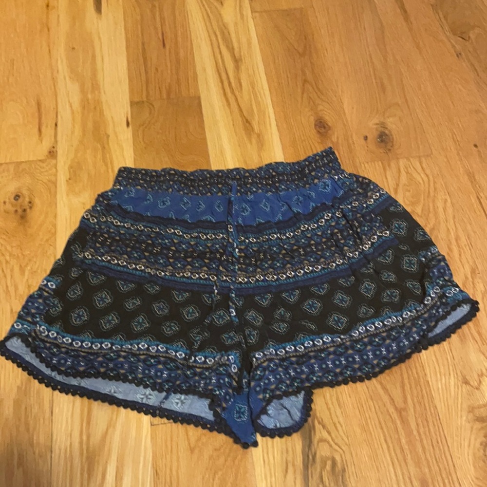 Hollister shorts size large!